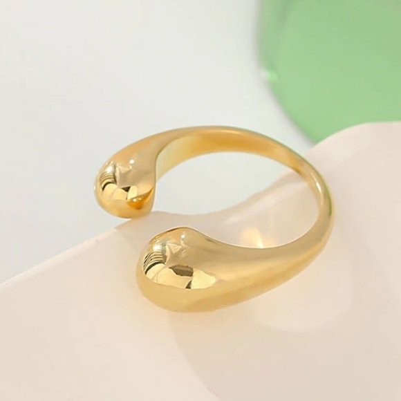 NEW 18K Gold Plated Waterdrop Open Adjustable Ring - Picture 4 of 4